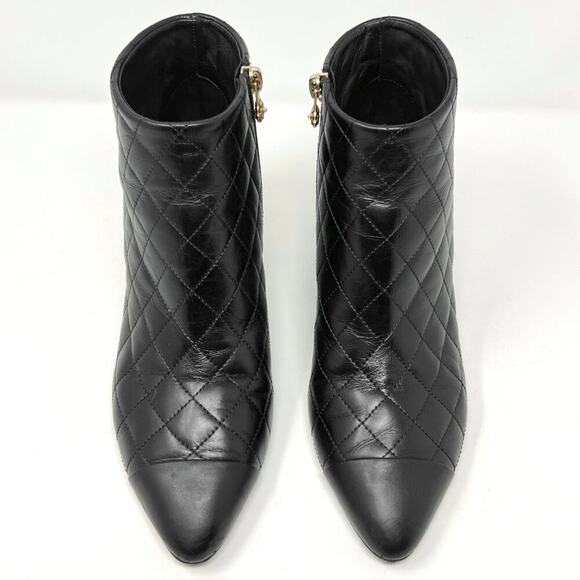 Chanel Black Quilted Leather Cap Toe Ankle Boots Size 38 EU Fall Boots - Picture 2 of 10